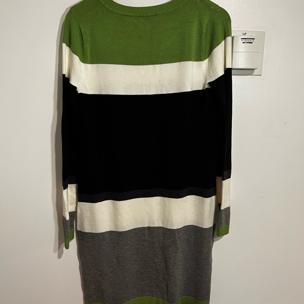 Dress size L - Picture 2 of 2